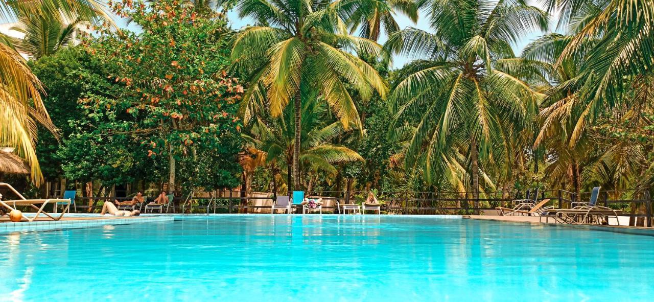 Lagoon Paradise Beach Resort Тангалла Экстерьер фото