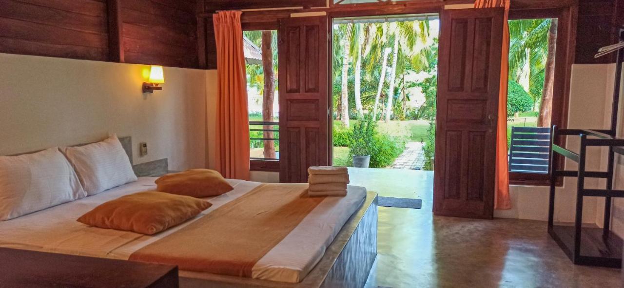 Lagoon Paradise Beach Resort Тангалла Экстерьер фото